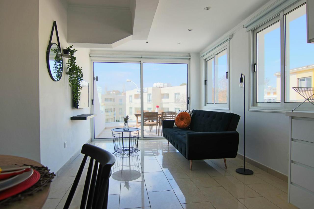 Phaedrus Living: Seaside Modern Flat Lighthouse 63 Appartement