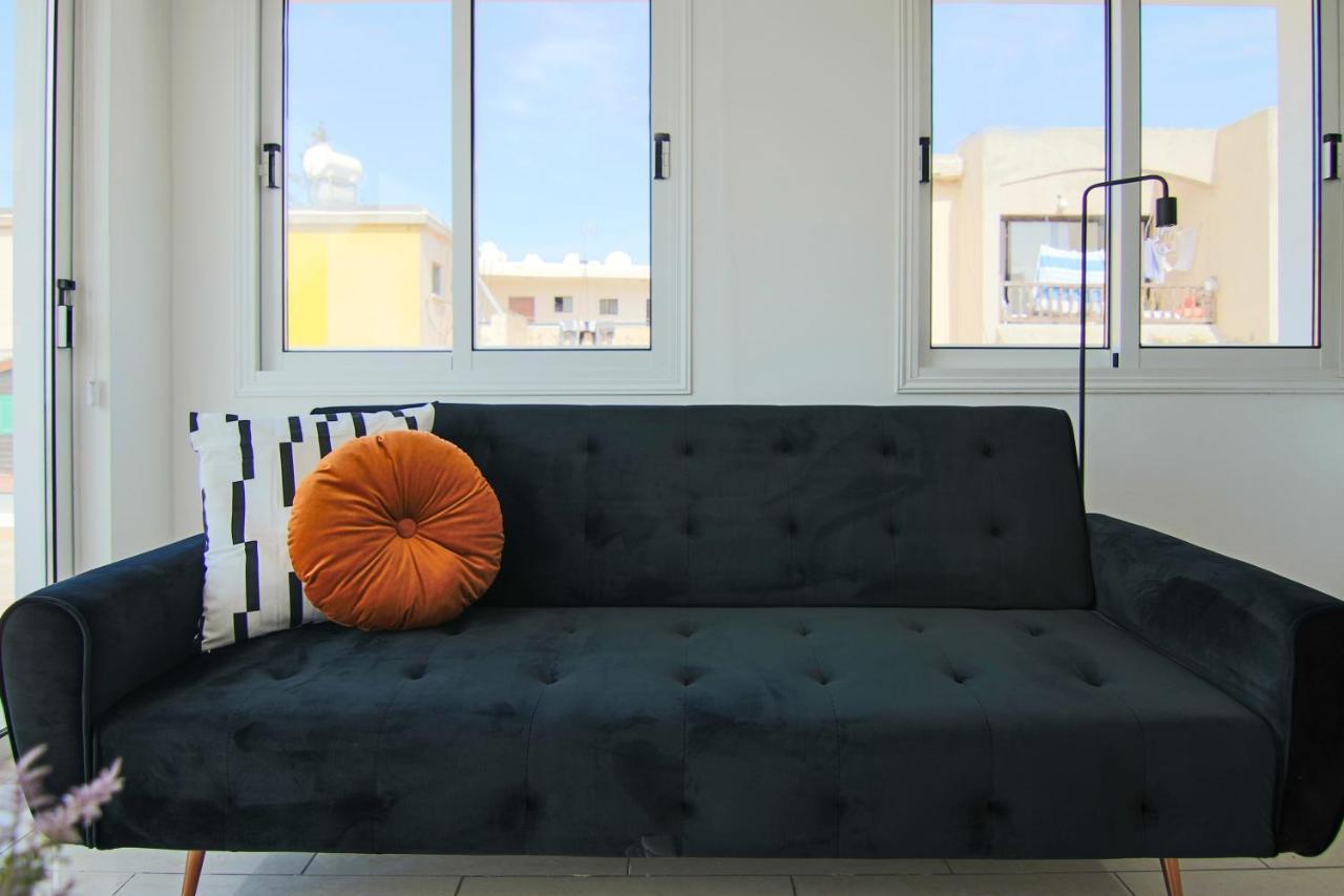 Phaedrus Living: Seaside Modern Flat Lighthouse 63 Appartement