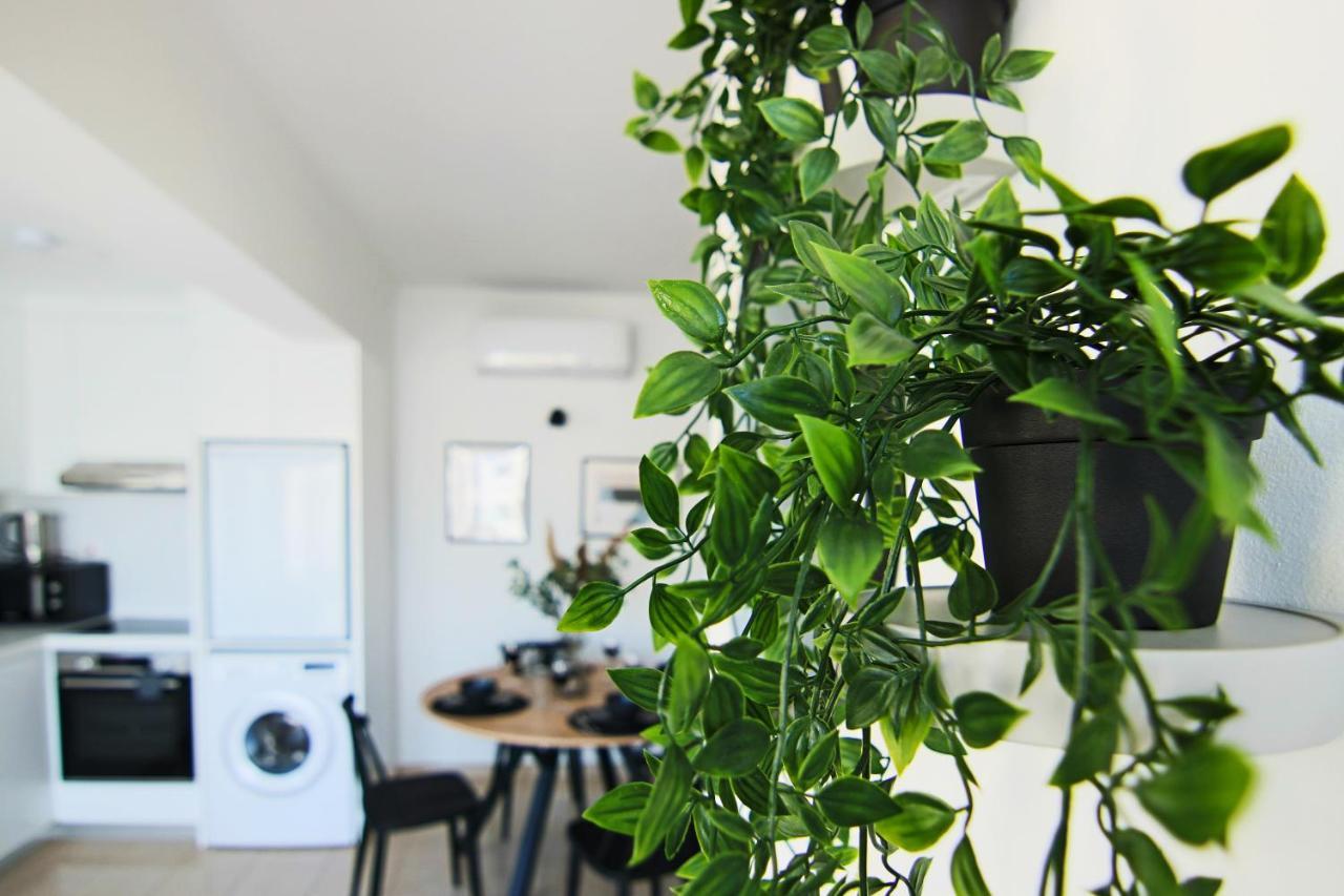 Phaedrus Living: Seaside Modern Flat Lighthouse 63 Appartement