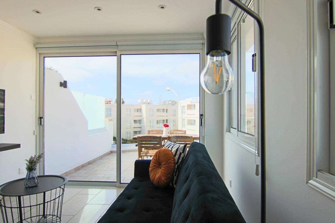 Phaedrus Living: Seaside Modern Flat Lighthouse 63 Appartement Paphos